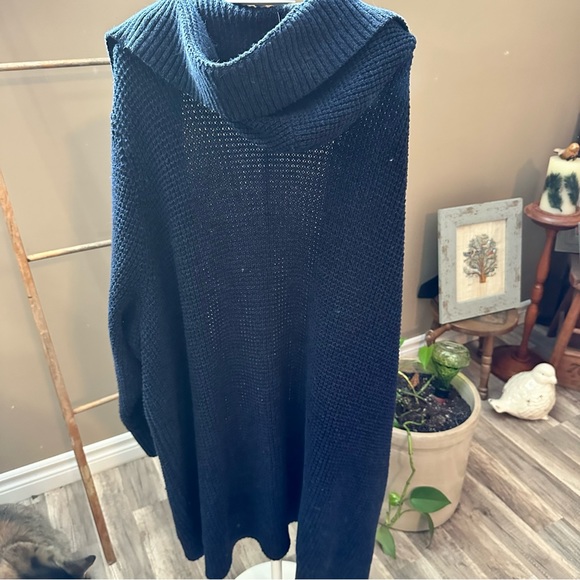 “In Every Story” Navy Open Front Hooded Cardigan - Picture 2 of 9